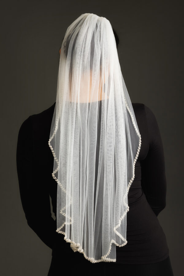 One-Tier Heavily Beaded Edge Wedding Bridal Veil [2089]