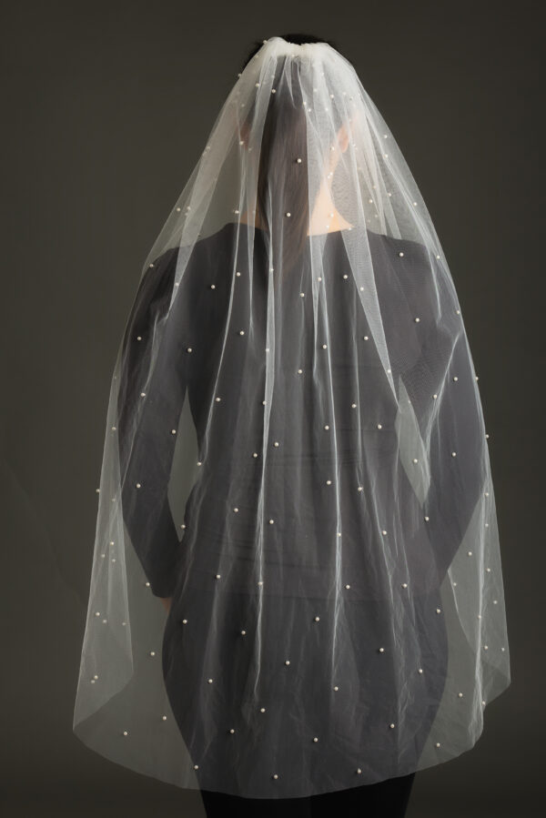 One-Tier Sprinkling Pearl Wedding Bridal Veil [2138]